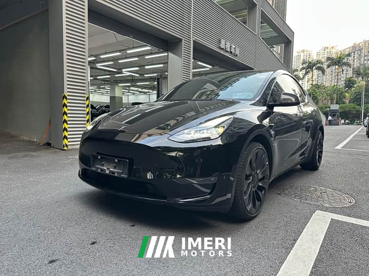 Tesla Model Y Performance All-Wheel Drive