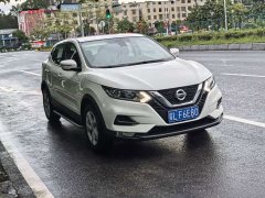 Nissan Qashqai 2.0L CVT XV Smart Comfort Edition - ფოტო 1