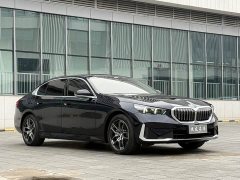 BMW 5 Series 530Li Premier Luxury Package - ფოტო 3