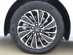 Buick GL8 New Energy Lusang Respect Edition - ფოტო 13