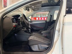 Volkswagen Sagitar 300TSI DSG Excellence Edition - ფოტო 16