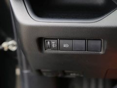 Toyota Venza 2.0L CVT AWD Luxury - ფოტო 13