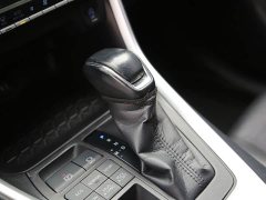 Toyota Venza 2.0L CVT AWD Luxury - ფოტო 8