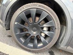 Tesla Model Y Rear-Wheel Drive - ფოტო 11