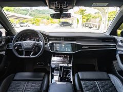 Audi RS 6 RS 6 4.0T Avant - ფოტო 14