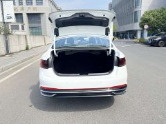 Volkswagen Sagitar 300TSI DSG Excellence Edition - ფოტო 18
