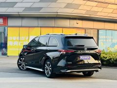 Toyota Grevias 2.5L Hybrid Premium VIP Edition - ფოტო 3