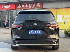 Toyota Grevias 2.5L Hybrid Premium VIP Edition - ფოტო 4