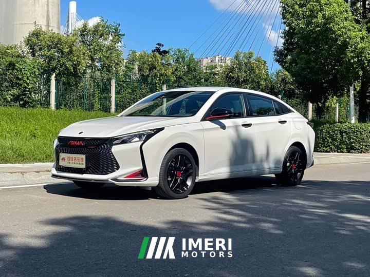 Voyah Yixuan 2022 230T Automatic Chasing Light Knight Edition - ავტომობილი ჩინეთიდან