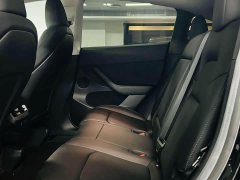 Tesla Model Y Rear-Wheel Drive - ფოტო 5