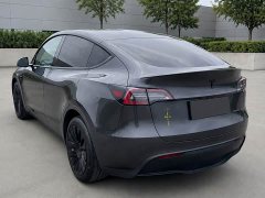 Tesla Model Y Rear-Wheel Drive - ფოტო 7