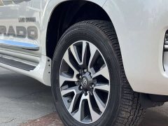 Toyota Prado (Imported) 4.0L Automatic - ფოტო 14