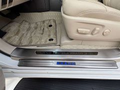 Toyota Prado (Imported) 4.0L Automatic - ფოტო 7