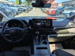 Toyota Sienna 2024 2.5L Hybrid AWD Premium - ფოტო 13