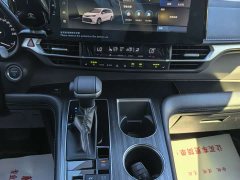 Toyota Sienna 2024 2.5L Hybrid AWD Premium - ფოტო 14