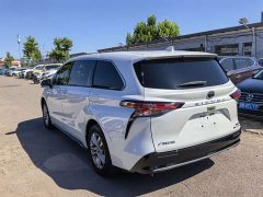Toyota Sienna 2024 2.5L Hybrid AWD Premium - ფოტო 4