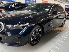 BMW 5 Series 530Li Luxury Edition - ფოტო 2