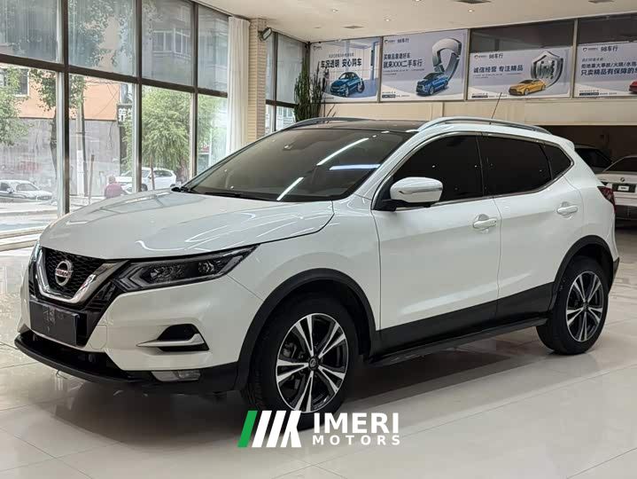 Nissan Qashqai 2.0L CVT XV Premium Luxury