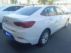 Chevrolet Cruze 325T Automatic Joyful Edition - ფოტო 3