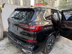 BMW X5 (Imported) Facelift xDrive40i M Sport Package - ფოტო 8
