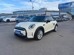 BMW MINI 1.5T COOPER Artist - ფოტო 1