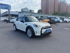 BMW MINI 1.5T COOPER Artist - ფოტო 3