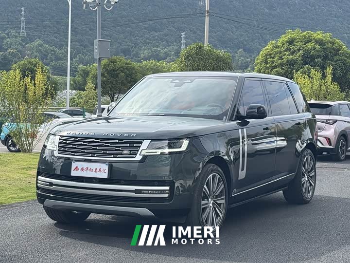Land Rover Range Rover 3.0L V6 400PS Genesis Extended Wheelbase