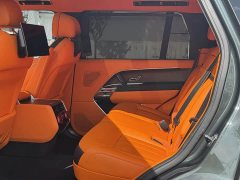 Land Rover Range Rover 2023 3.0L V6 400PS Genesis Extended Wheelbase - ფოტო 13