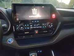 Toyota Crown Venza 2.5L HEV AWD Premier - ფოტო 13