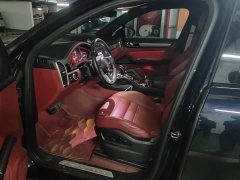 Porsche Cayenne 3.0T Platinum Edition - ფოტო 9