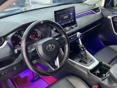 Toyota Venza 2.0L CVT FWD Luxury - ფოტო 14