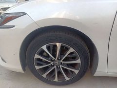 Lexus ES 200 Premium Edition - ფოტო 13
