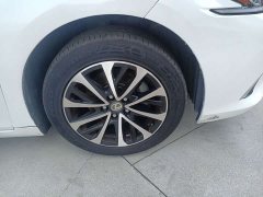 Lexus ES 200 Premium Edition - ფოტო 16
