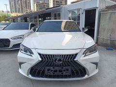 Lexus ES 200 Premium Edition - ფოტო 2