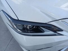 Lexus ES 200 Premium Edition - ფოტო 8
