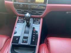 Porsche 2022 Macan 2.0T - ფოტო 9
