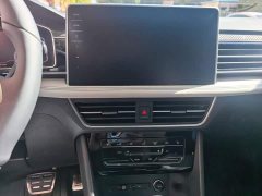Volkswagen Tiguan L 2025 Outstanding Edition 330TSI Automatic Two-Wheel Drive R-Line Dragon Shine Edition - ფოტო 13