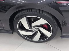 Volkswagen Golf GTI 380TSI DSG GTI - ფოტო 6