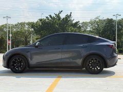 Tesla Model Y 2022 Facelift Rear-Wheel Drive - ფოტო 17