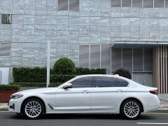 BMW 5 Series New Energy 535Le Luxury Package - ფოტო 3