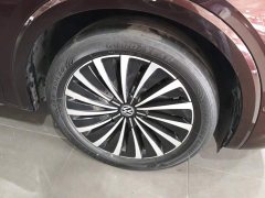 Volkswagen Viloran 380TSI Prestige - ფოტო 6