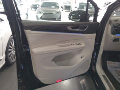 Volkswagen Viloran 380TSI Prestige - ფოტო 7