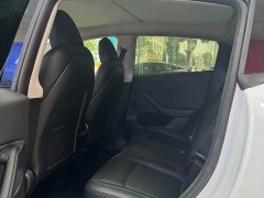 Tesla Model Y Rear-Wheel Drive - ფოტო 5