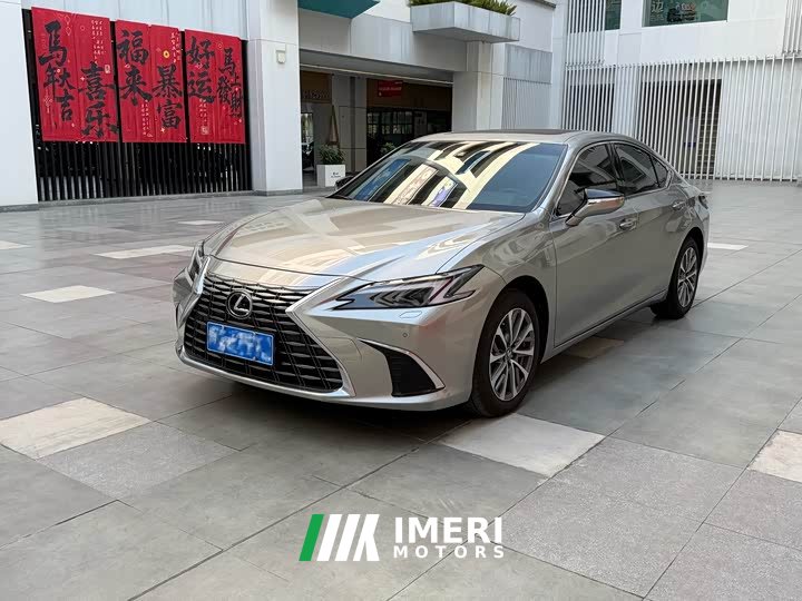Lexus ES 200 Premium Edition - ავტომობილი ჩინეთიდან