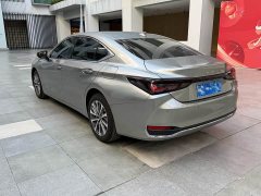 Lexus ES 200 Premium Edition - ფოტო 3