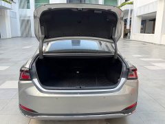 Lexus ES 200 Premium Edition - ფოტო 5