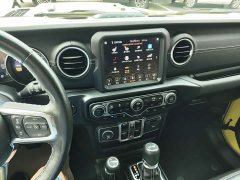Jeep Wrangler PHEV 2022 Four-Door 2.0T 4xe Sahara High-Visibility Yellow Limited Edition - ფოტო 10