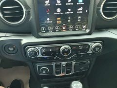 Jeep Wrangler PHEV 2022 Four-Door 2.0T 4xe Sahara High-Visibility Yellow Limited Edition - ფოტო 11