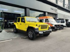 Jeep Wrangler PHEV 2022 Four-Door 2.0T 4xe Sahara High-Visibility Yellow Limited Edition - ფოტო 3