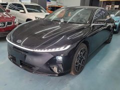 Changan Qiyuan A07 2025 Blue Whale Pure Electric 625 Luxury - ფოტო 1